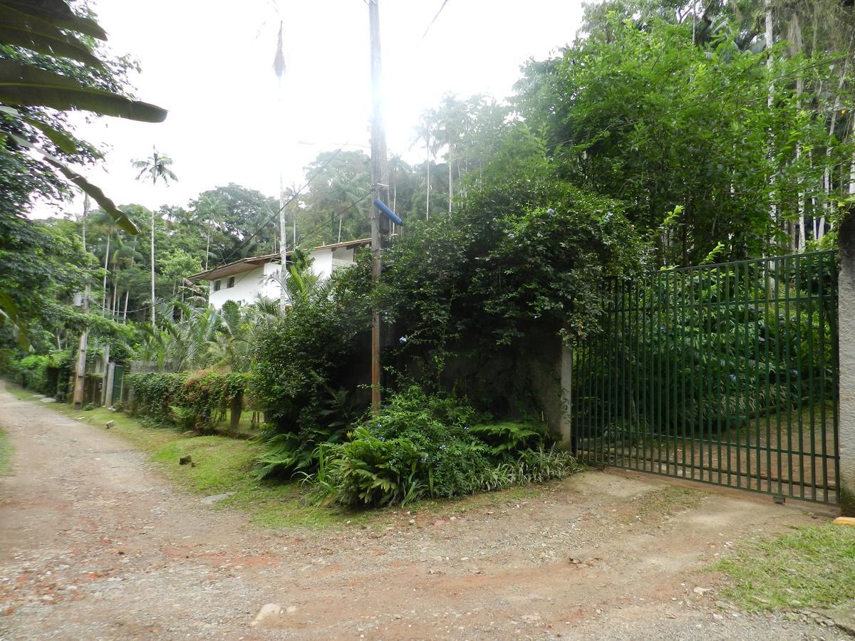 Casa Na Floresta Apartment เปเนโด ภายนอก รูปภาพ